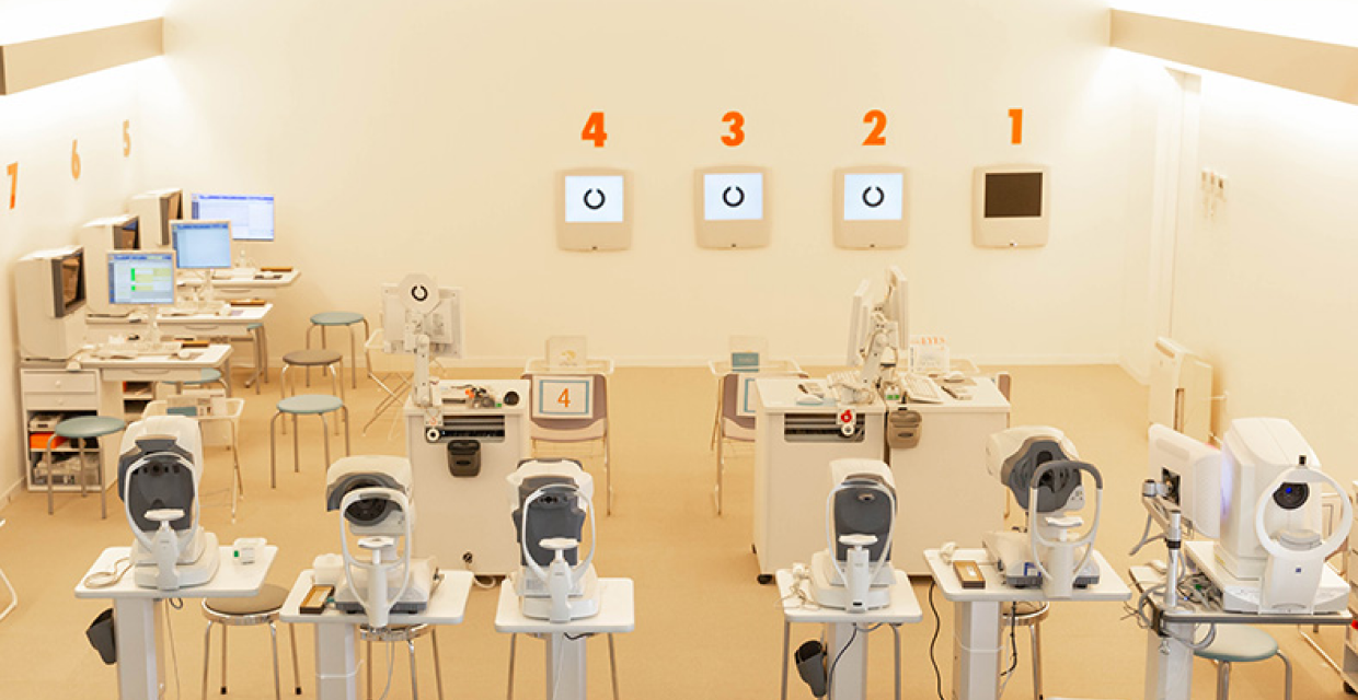 美川眼科医院の院内紹介